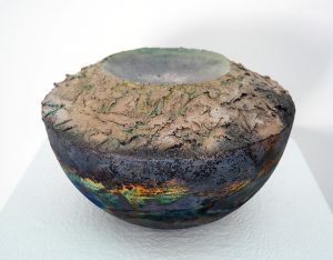 Doppelwandschale in Raku-Keramik