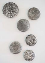 Wandobjekte in Raku-Keramik